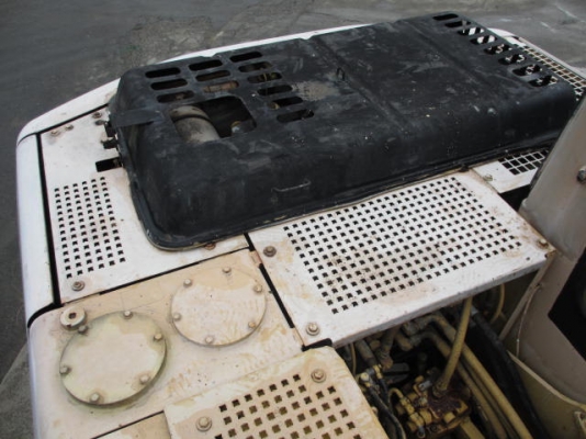 ขายด่วน CATERPILLAR 312  อาร์มพิเศษ  ใบแทรค 70 นำเข้าเองจากญี่ปุ่นสภาพสวยมาก  เครื่องปั้มดี  ราคาคุยกันได้จ้า  ทำสีใหม่พร้อมขายค่ะ