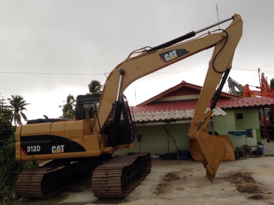 ขายด่วน CATERPILLAR 312  อาร์มพิเศษ  ใบแทรค 70 นำเข้าเองจากญี่ปุ่นสภาพสวยมาก  เครื่องปั้มดี  ราคาคุยกันได้จ้า  ทำสีใหม่พร้อมขายค่ะ