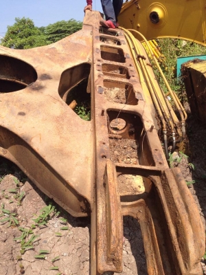 เฟรมล่าง ใส่KOMATSU PC200-5 ตรงรุ่น  ไม่มีรอยเชื่อม ไม่มีรอยผุ มีสนิม ราคา 40,000 บาท เฟรมนอกถอดจากรถญี่ปุ่น  #komatsu PC200-5 #โคมัสสุ #อะไหล่นอกนำเข้า #อะไหล่เก่าญี่ปุ่น#อะไหล่รถแบคโฮ #เฟรมล่างโคมัสสุ #เฟรมล่างPc200 #เฟรมบน#เฟรมkomatsu #ขายเฟรมแมคโค #หา