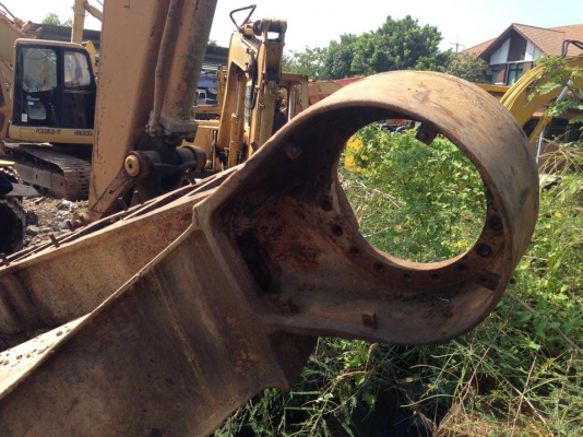 เฟรมล่าง ใส่KOMATSU PC200-5 ตรงรุ่น  ไม่มีรอยเชื่อม ไม่มีรอยผุ มีสนิม ราคา 40,000 บาท เฟรมนอกถอดจากรถญี่ปุ่น  #komatsu PC200-5 #โคมัสสุ #อะไหล่นอกนำเข้า #อะไหล่เก่าญี่ปุ่น#อะไหล่รถแบคโฮ #เฟรมล่างโคมัสสุ #เฟรมล่างPc200 #เฟรมบน#เฟรมkomatsu #ขายเฟรมแมคโค #หา