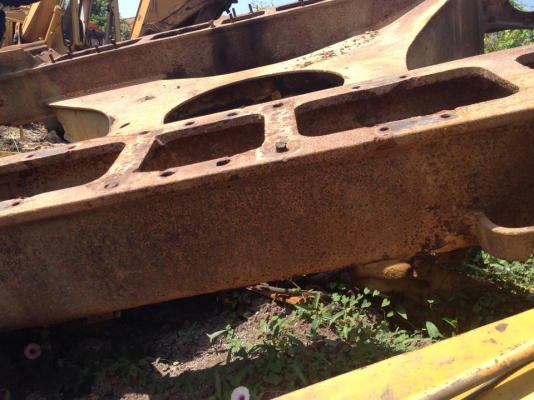 เฟรมล่าง ใส่KOMATSU PC200-5 ตรงรุ่น  ไม่มีรอยเชื่อม ไม่มีรอยผุ มีสนิม ราคา 40,000 บาท เฟรมนอกถอดจากรถญี่ปุ่น  #komatsu PC200-5 #โคมัสสุ #อะไหล่นอกนำเข้า #อะไหล่เก่าญี่ปุ่น#อะไหล่รถแบคโฮ #เฟรมล่างโคมัสสุ #เฟรมล่างPc200 #เฟรมบน#เฟรมkomatsu #ขายเฟรมแมคโค #หา