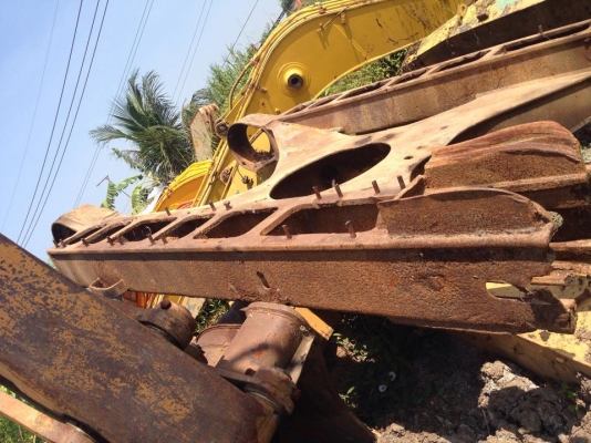 เฟรมล่าง ใส่KOMATSU PC200-5 ตรงรุ่น  ไม่มีรอยเชื่อม ไม่มีรอยผุ มีสนิม ราคา 40,000 บาท เฟรมนอกถอดจากรถญี่ปุ่น  #komatsu PC200-5 #โคมัสสุ #อะไหล่นอกนำเข้า #อะไหล่เก่าญี่ปุ่น#อะไหล่รถแบคโฮ #เฟรมล่างโคมัสสุ #เฟรมล่างPc200 #เฟรมบน#เฟรมkomatsu #ขายเฟรมแมคโค #หา