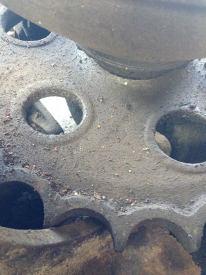 ตัวเดินพร้อมมอเตอร์ KOMATSU 10HT  ตัวเดินเก่าญี่ปุ่นถอดจากรถไม่เคยใช้งานในไทย รับประกันสินค้าเอาไปใส่ใช้ไม่ได้คืนเงินให้ค่ะ  ราคา คู่ละ90,000บาท  ราคาลดได้ สนใจติดต่อคุณนิว  โทร : 095-587-7888  : 089-441-7070 แอดไลน์ ID : 0894417070 แอดไลน์ ID : 095587788