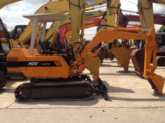 KOMATSU PC20-2 ✔️ รถเล็กหล่อๆ ใครกำลังมองหาไว้ใช้งานเอง ในสวน บริเวณบ้าน คันนี้เลย รถเก่านำเข้าจากญี่ปุ่นไม่เคยใช้งานในไทย สภาพพร้อมลุยงาน เอกสารอินวอยใบแจ้งจำหน่าย รถมีใบมีดดัน เครื่องยนต์ : 3D84 02024 ราคา : 240,000 บาท สนใจติดต่อคุณนิว โทร : 095-58 KOMATSU PC20-2 ✔️ รถเล็กหล่อๆ ใครกำลังมองหาไว้ใช้งานเอง ในสวน บริเวณบ้าน คันนี้เลย รถเก่านำเข้าจากญี่ปุ่นไม่เคยใช้งานในไทย สภาพพร้อมลุยงาน เอกสารอินวอยใบแจ้งจำหน่าย รถมีใบมีดดัน เครื่องยนต์ : 3D84 02024 ราคา : 240,000 บาท สนใจติดต่อคุณนิว โทร : 095-58