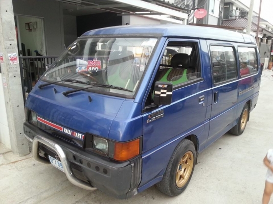 ขายรถตู้บรรทุก เอนกประสงค์ เครื่องดีเซล2.5 4D56 บอดี้บางเดิมซัทซีสวย ขับดีขายถูกด่วนๆ