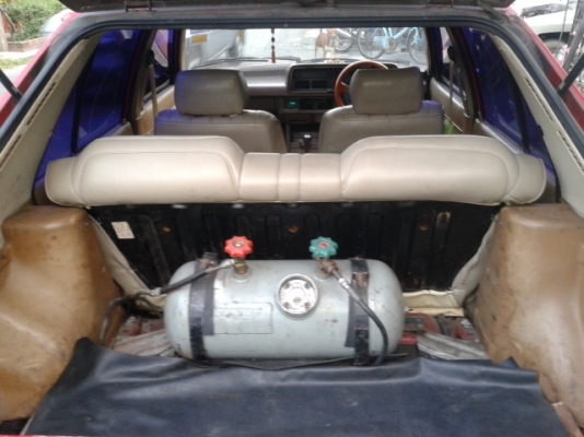 Mazda 323 5door ติดแก๊สแล้ว Mazda 323 5door ติดแก๊สแล้ว