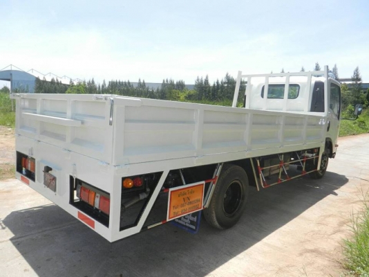 ISUZU NPR 6 ล้อเล็ก