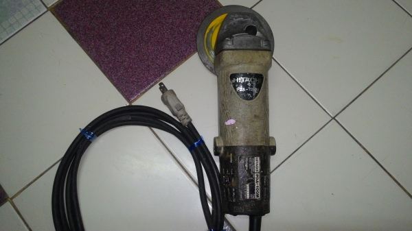 ขายหินเจียรอบจัดขนาด4"ยี่ห้อHITACHIรุ่นPDA-100M(715วัตต์)รุ่นนี้ทนทานมากๆ ขายหินเจียรอบจัดขนาด4"ยี่ห้อHITACHIรุ่นPDA-100M(715วัตต์)รุ่นนี้ทนทานมากๆ