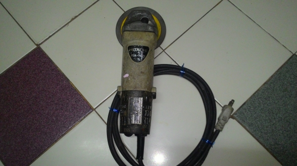 ขายหินเจียรอบจัดขนาด4"ยี่ห้อHITACHIรุ่นPDA-100M(715วัตต์)รุ่นนี้ทนทานมากๆ