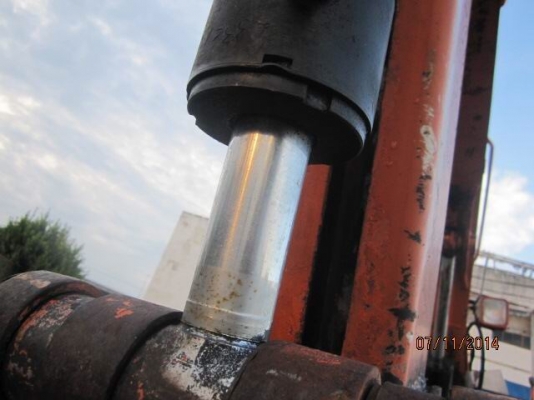 ขายรถขุด KUBOTA  KH-15Hเท่ากับ ขนาด 35 ( อาร์ม ยืดได้ ยาว). รถเก่านอก มีเอกสารแจ้งจำหน่าย. สภาพดีพร้อมใช้งาน เจ้าของขายเอง ติดต่อ นิวส์ 083-4953407, อ้อ 085-8332943