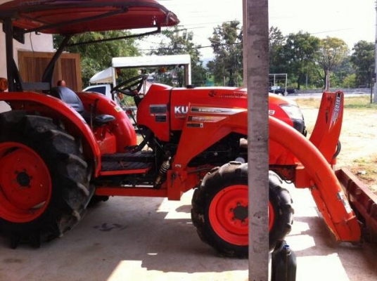 ขายคูโบต้า L4708 พร้อมใบดันหน้า รถเดิมๆ รถไร่ พร้อมเล่มทะเบียน ใช้งานได้เลย