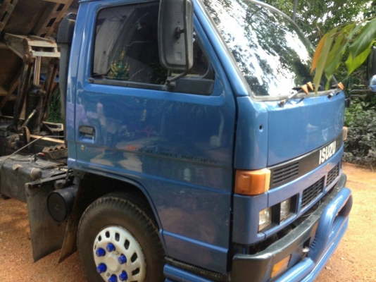 ISUZU NPR สมาชิก จ.นครศรีธรรมราช มัดจำเรียบร้อยแล้วคะ