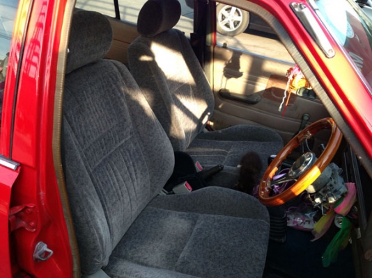 323UGวางเครื่องใหม่1.5 แรงๆสีใหม่สดmaxสวยยางดีภาษี58