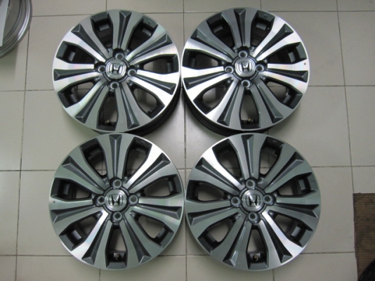 ขายล้อแม็ก Honda Freed ขอบ 15