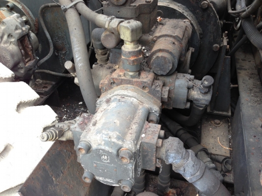 ขายรถปูยาง 3เมตร ล้อยาง HANTA เก่าญี่ปุ่นแท้ ระบบทุกอย่างใช้งานได้ พร้อมลุยงานทันที ขายถูก 086-303-9797 กู๋อ๋า