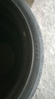 ขายยาง ขอบ17  yokohama  205/45/R17 4เส้น พึ่งถอดออก  2000 บาท ติดต่อ กฤษดา 087-1691151 พระรามเจ็ด