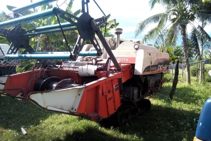 รถเกี่ยวนวดข้าว คูโบต้าDC60 พลัสพร้อมลุยงานทำเงิน เจ้าของขายเอง
