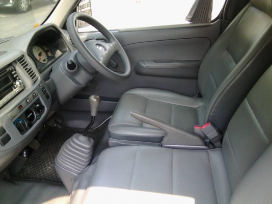 รถตู้หลังคาสูงNISSAN URVAN3.0Dd-iสีขาวปี07 ฟรีดาวน์