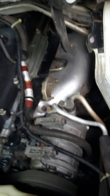 รถตู้หลังคาสูงNISSAN URVAN3.0Dd-iสีขาวปี07 ฟรีดาวน์