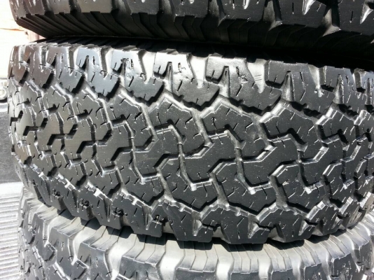 ขาย หรือ แลก ยาง BF ALL 285 x 75 x 16 ปี 10 ขาย หรือ แลก ยาง BF ALL 285 x 75 x 16 ปี 10