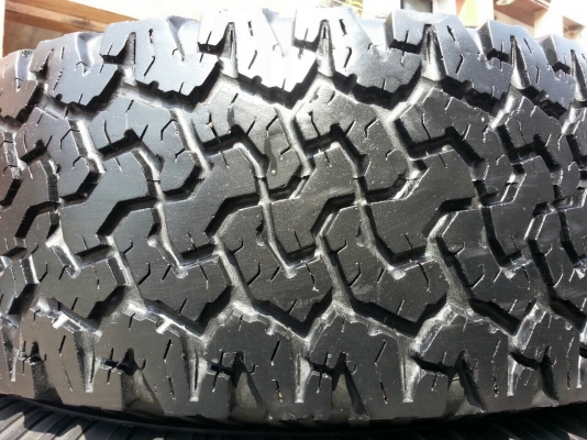 ขาย หรือ แลก ยาง BF ALL 285 x 75 x 16 ปี 10 ขาย หรือ แลก ยาง BF ALL 285 x 75 x 16 ปี 10