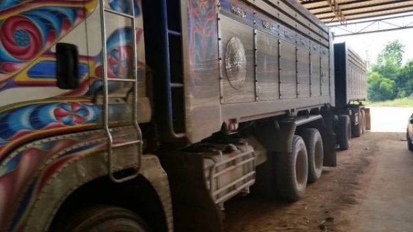 ขายดาว์นรถพ่วง ISUZU 360 สิงหาคม 56 กระบะดัมพ์แม่ลูกอู่สหกิจ ลูก 3 เพลาแท้ ขายดาว์นรถพ่วง ISUZU 360 สิงหาคม 56 กระบะดัมพ์แม่ลูกอู่สหกิจ ลูก 3 เพลาแท้