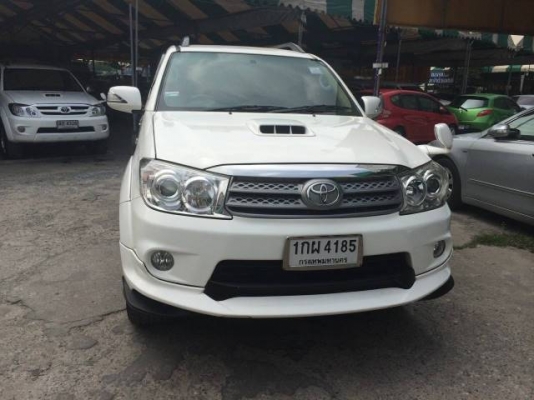 ขายรถ TOYOTA FUTUNER 3.0 V A/Tโฟล์วิว สีขาว ขาย 599,000 บาท โทร 0922726669. ตันหยงค่ะ