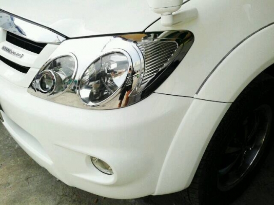 ขายรถ TOYOTA FUTUNER 3.0 V A/Tโฟล์วิว สีขาว ขาย 599,000 บาท โทร 0922726669. ตันหยงค่ะ