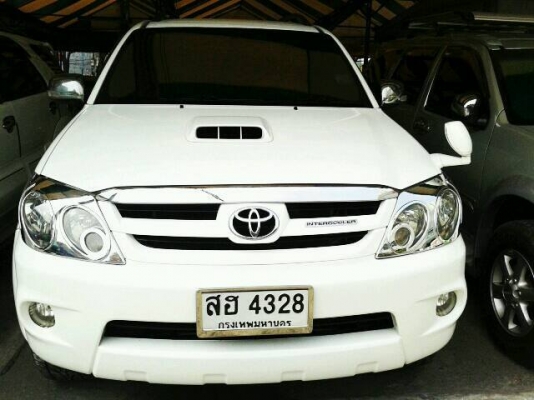 ขายรถ TOYOTA FUTUNER 3.0 V A/Tโฟล์วิว สีขาว ขาย 599,000 บาท โทร 0922726669. ตันหยงค่ะ