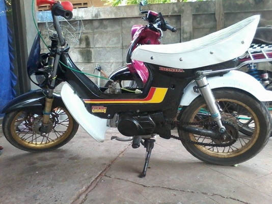 ขายชาลีสวยๆพน้อมใช้ราคานี้พร้อมส่ง  11,000 บาท จัดส่งให้คิดค่าส่งตามจริง กับพัสดุภัณฑ์ไทย