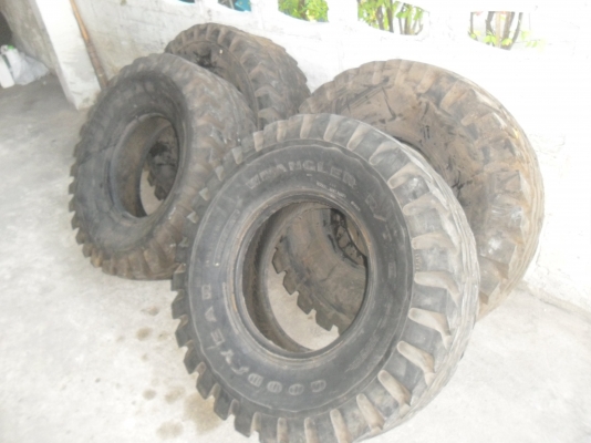 ยาง GoodYEAR USA. 36x12.50R16.5LT สวยๆ 4 เส้น ราคา 5000 บาท