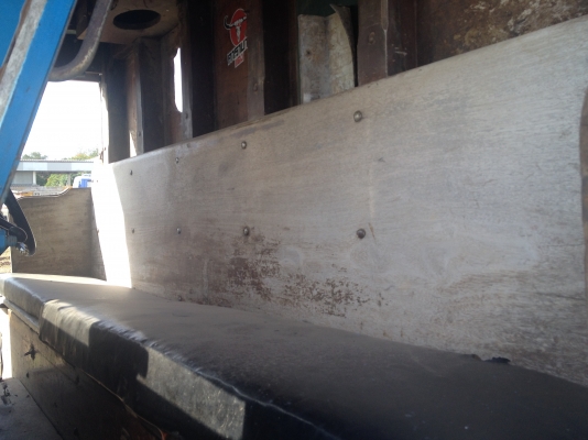 ลดราคาต้อนรับปีใหม่  รถโม่ปูน ISUZU หัวยาว เครื่อง 6BG1 175 แรงม้า โม่ 5 คิว มี 2 เครื่อง รถเก็บงานใหม่พร้อมใช้งานคุ้มค่าคุ้มราคา ราคาถูก ราคาถูกๆต้อนรับปีใหม่ โทรหาวิไ