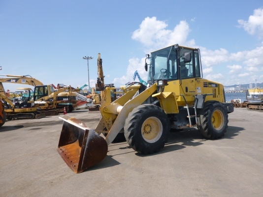 มาใหม่ !! ขายรถตักล้อยาง WA100-5 ยี่ห้อ KOMATSU นำเข้าจากญี่ปุ่นแท้ 100\% สภาพสวย ไม่เคยใช้งานในไทย