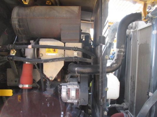 มาใหม่ !! ขายรถตักล้อยาง WA100-5 ยี่ห้อ KOMATSU นำเข้าจากญี่ปุ่นแท้ 100\% สภาพสวย ไม่เคยใช้งานในไทย