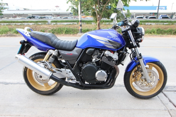 จัดไฟแนนท์ได้ ขาย HONDA CB400 SF VTEC3 กุญแจชิบ ปี2005 ทะเบียนแท้ สมอ พร้อมโอน สภาพนางฟ้า