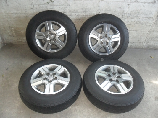 ล้อแม็ก 15นิ้ว 5รู114 วีโก้ พร้อมยาง สวยๆ 4 ล้อ ราคา 6500 บาท