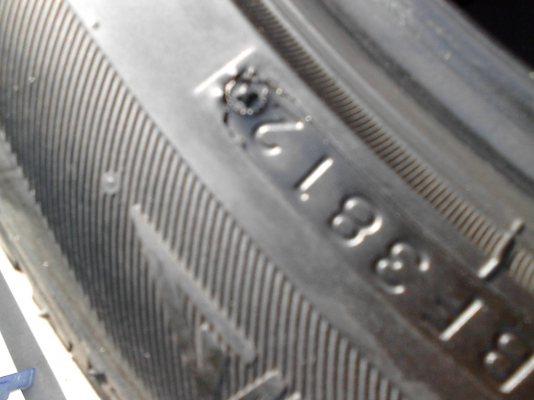 215/50R17 BRIDGESTONE MY-02 Sporty styre  ปี2012 ชุด 4 ล้อสวยๆ TEL.081-427-3941