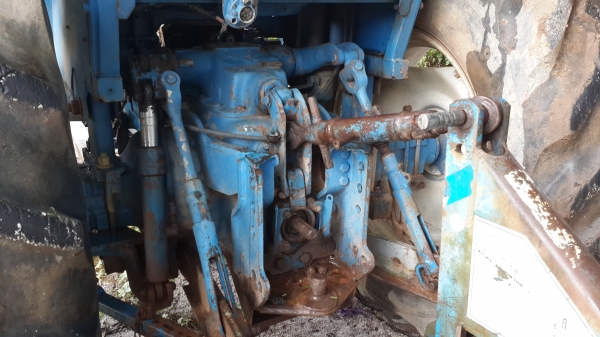 ขายรถไถ 6610  สองเพลา คานหน้าคาราโร่