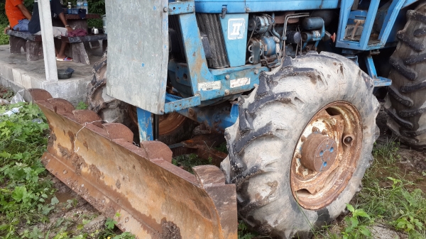 ขายรถไถ 6610  สองเพลา คานหน้าคาราโร่