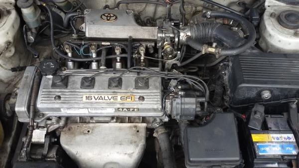 รถบ้าน toyota 1.6 ท้ายโด่งปี 93 ไฟท้ายแถบทะเบียนแท้ แก๊สลงเล่มแล้ว เครื่องเสียง เครื่องช่วงล่างดีมาก ภาษี ก.ค 58 (สีต้องเก็บ)