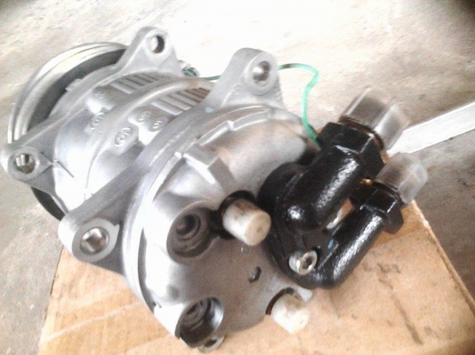 คอมแอร์ ใส่ 6 ล้อ 10 ล้อ คอมแอร์ ใส่ 6 ล้อ 10 ล้อ