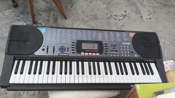 คีย์บอร์ดไฟฟ้า CASIO รุ่น CTK-620L จากญี่ปุ่นพร้อมใช้งานเสียงดี ขนาดมาตฐาน