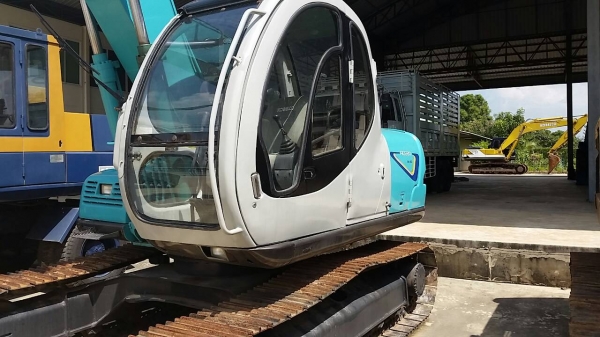 Kobelco 120 สภาพสวยพร้อมใช้ 1,200,000 บาท Tel:081-8564400