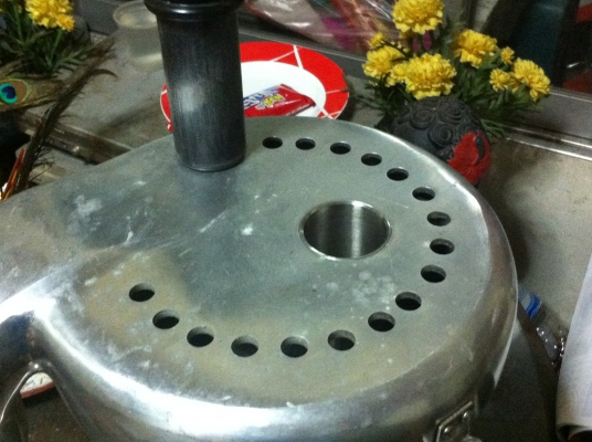 เครื่องทำน้ำผลไม้แยกกากเครื่องใหญ่ยี่ห้อ CHAMP ขนาด 1 แรงม้า โครงสร้างสแตนเลส