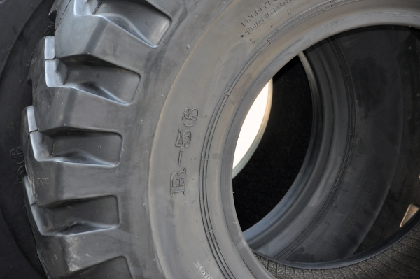 ขายถูกๆ ยางใหม่ 20.5-25 กะทะล้อ มีทุกรุ่นครับ