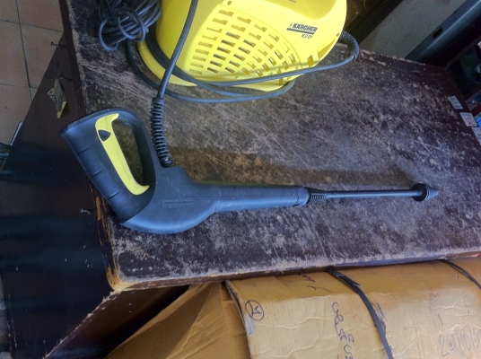 ปั็มฉีดน้ำแรงดันสูง KARCHER ของเยรมัน พร้อมสายและปืนฉีดล่าง