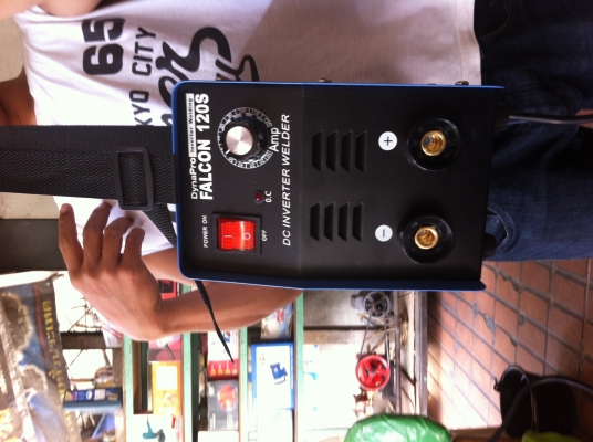 เครื่องเชื่อมไฟฟ้าแบบอินเวอร์เตอร์ DYNAPRO ขนาด 200A.ของใหม่(มีสองอัน)