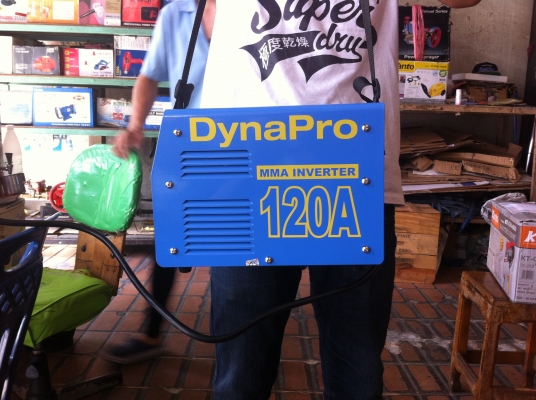 เครื่องเชื่อมไฟฟ้าแบบอินเวอร์เตอร์ DYNAPRO ขนาด 200A.ของใหม่(มีสองอัน)