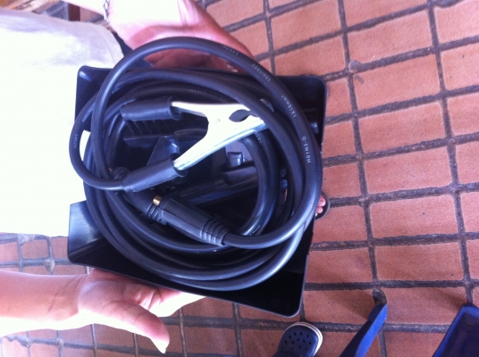 เครื่องเชื่อมไฟฟ้าแบบอินเวอร์เตอร์ DYNAPRO ขนาด 200A.ของใหม่(มีสองอัน)