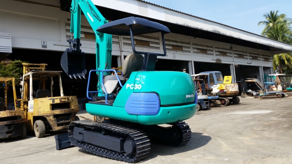 รถขุด KOMATSU รุ่น PC30-7- แทร็กเหล็ก มือสองญี่ปุ่น รถขุด KOMATSU รุ่น PC30-7- แทร็กเหล็ก มือสองญี่ปุ่น
